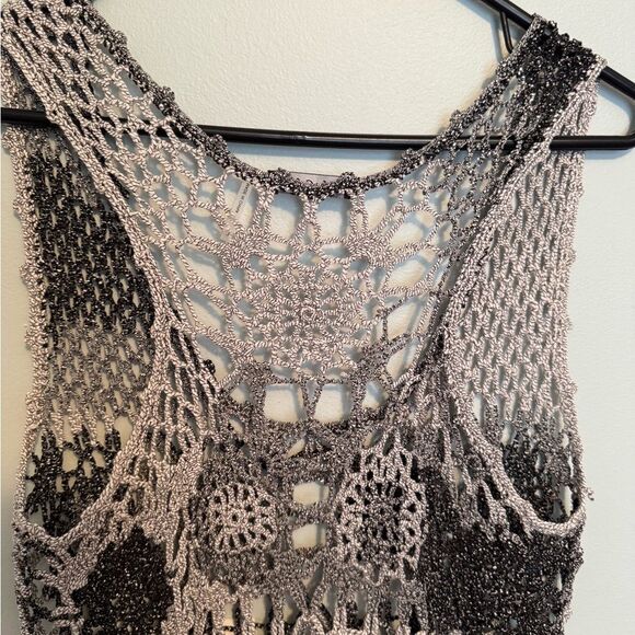Dolce Cabo Gray Crocheted Tank Top 17PTP no size tag (N31) - Picture 5 of 7